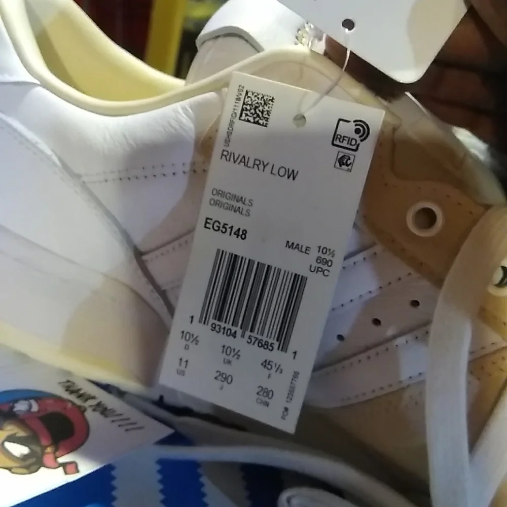 Adidas - Picture 5 of 5